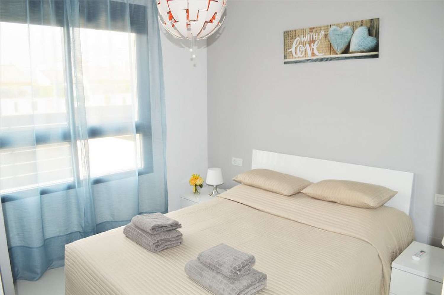 Apartamento de vacaciones en Mil Palmeras (Pilar de la Horadada)