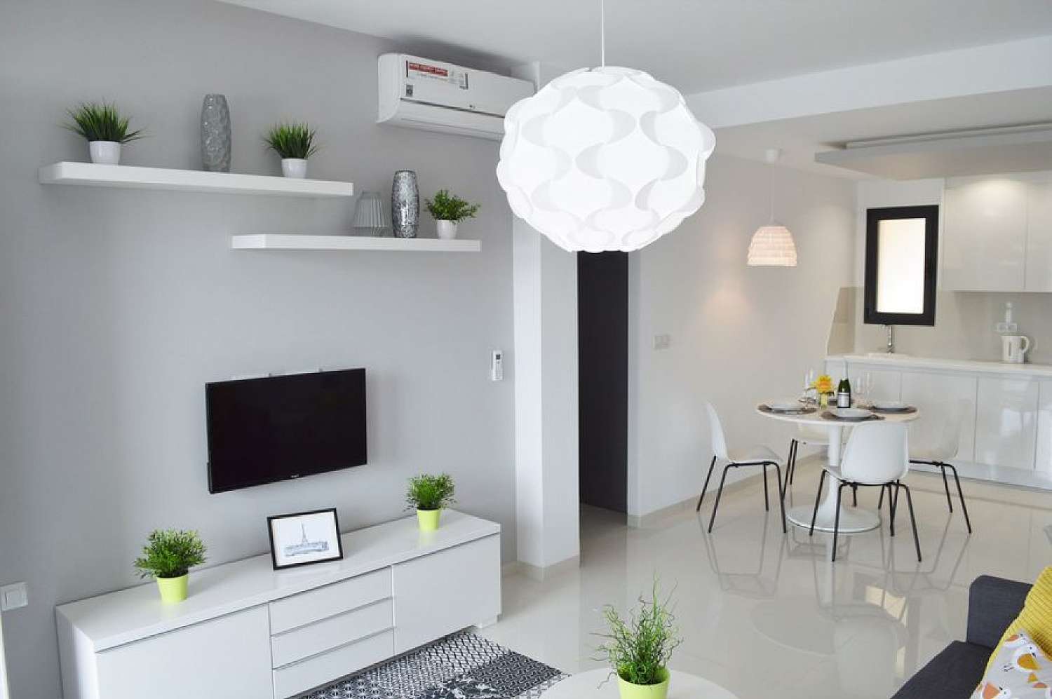 Apartamento de vacaciones en Mil Palmeras (Pilar de la Horadada)