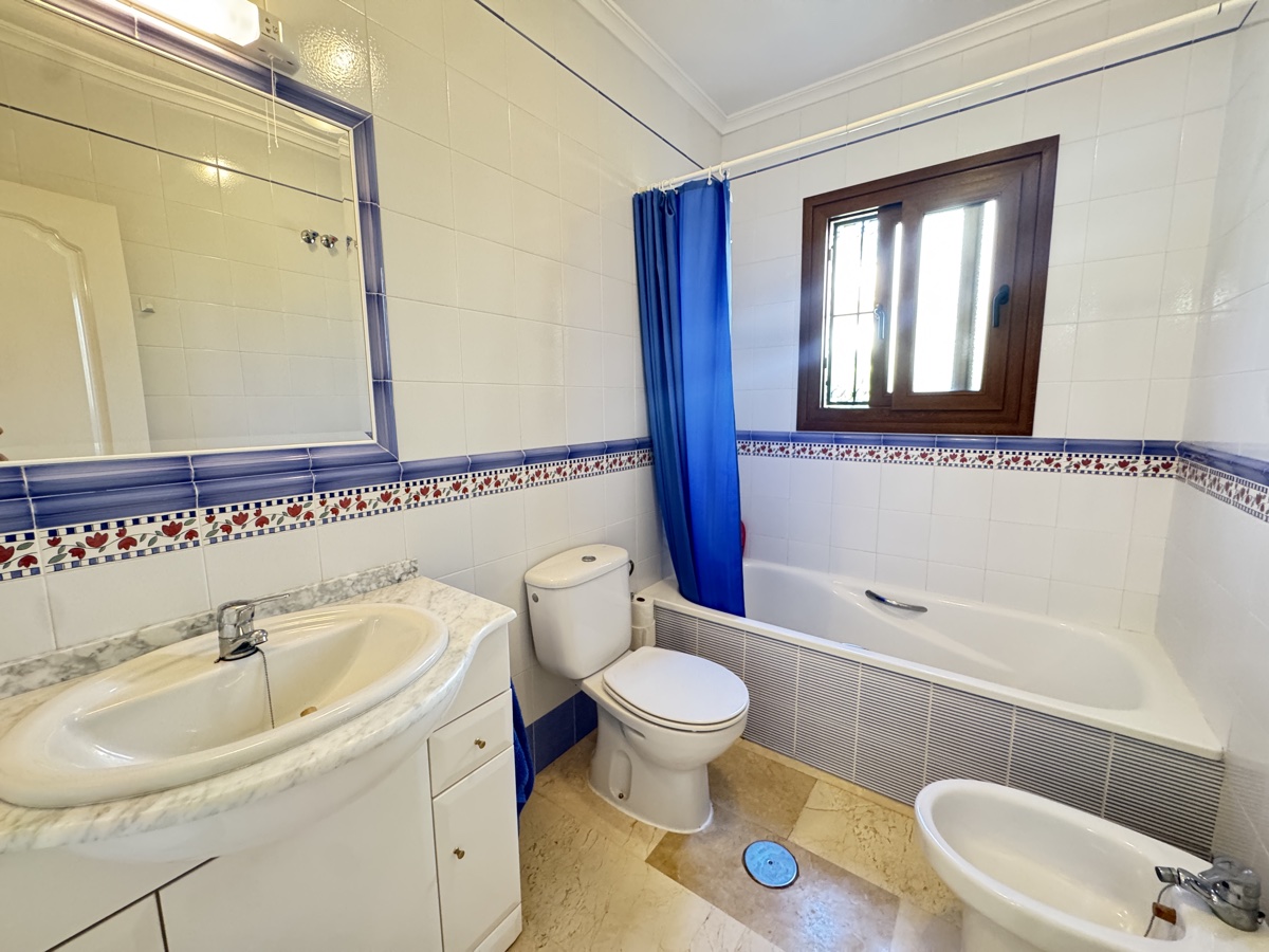 Bungalow en venta en Villamartín-Las Filipinas (Orihuela)