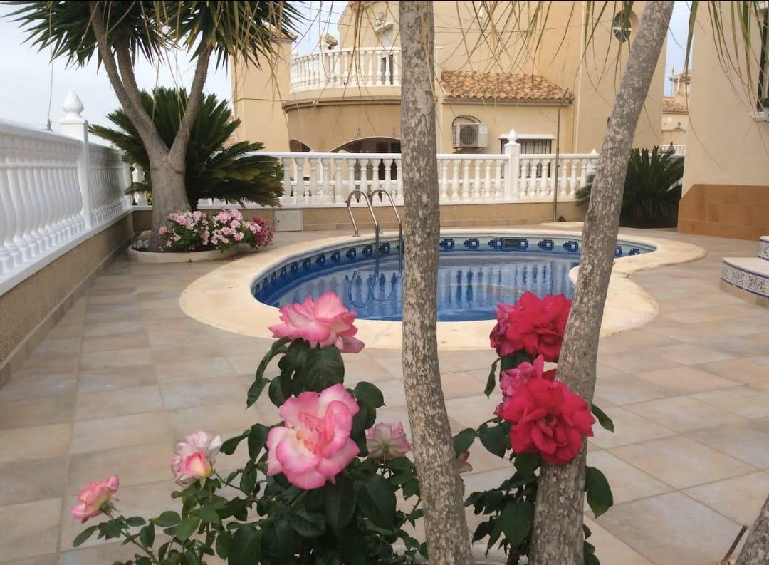 Вилла в аренде в Villamartín-Las Filipinas (Orihuela)