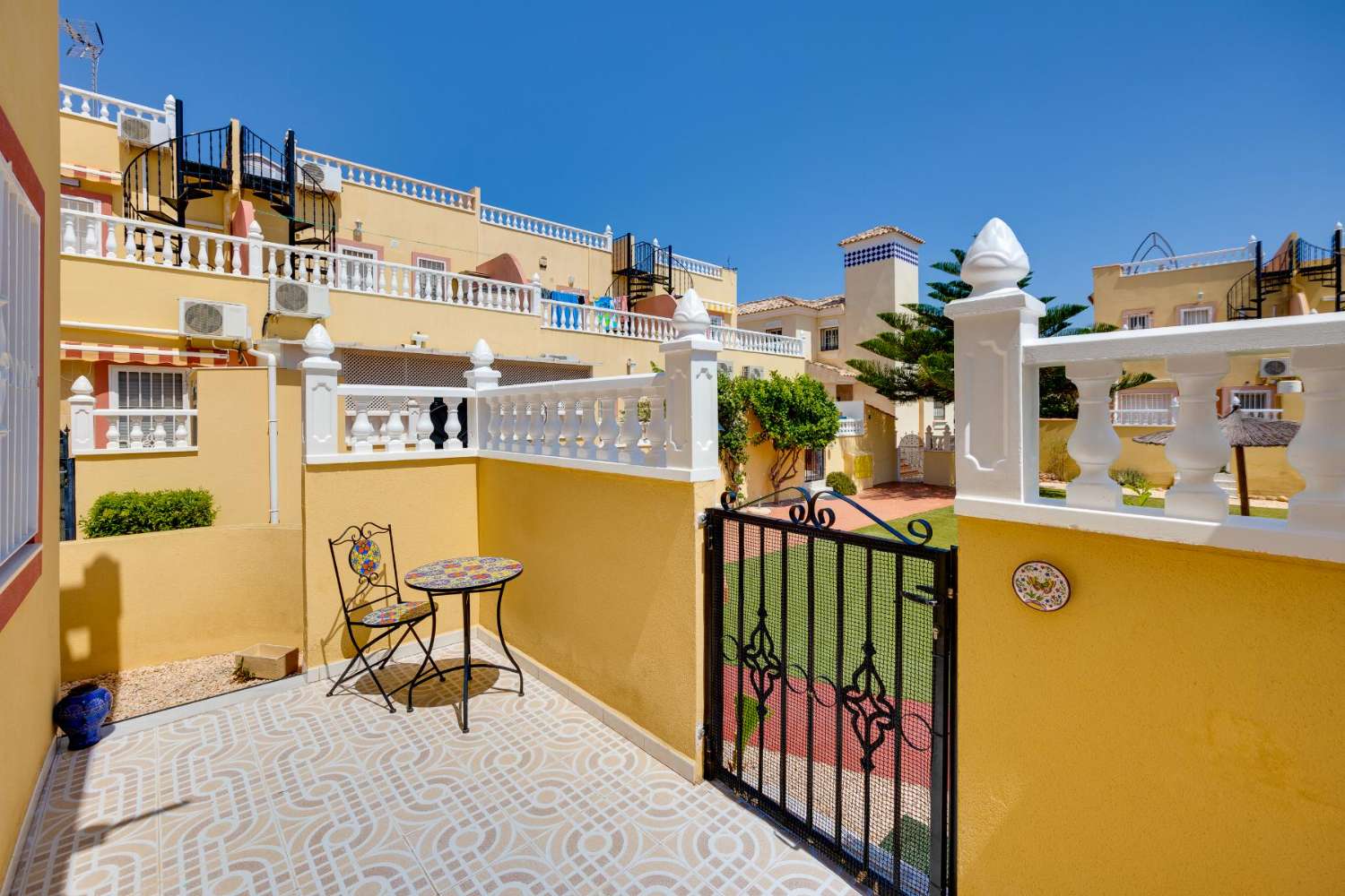 Дом в продаже в La Zenia (Orihuela)