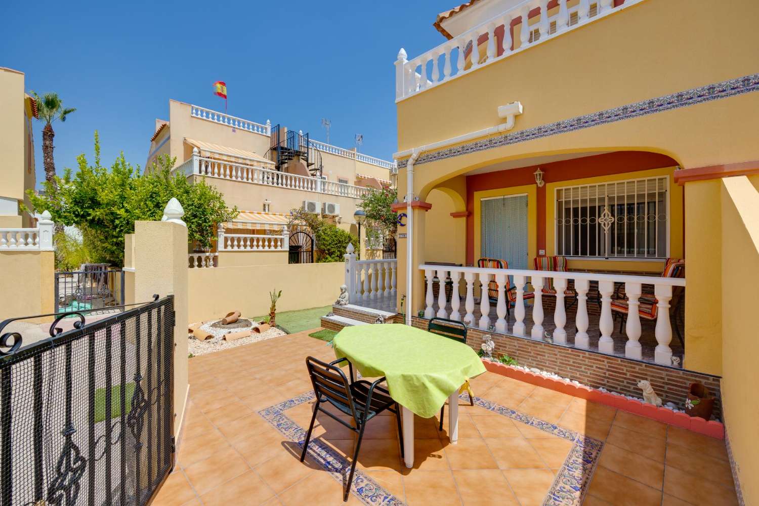 Дом в продаже в La Zenia (Orihuela)