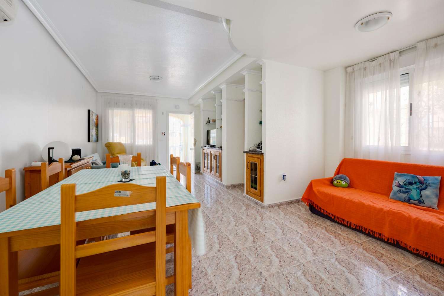 Дом в продаже в La Zenia (Orihuela)