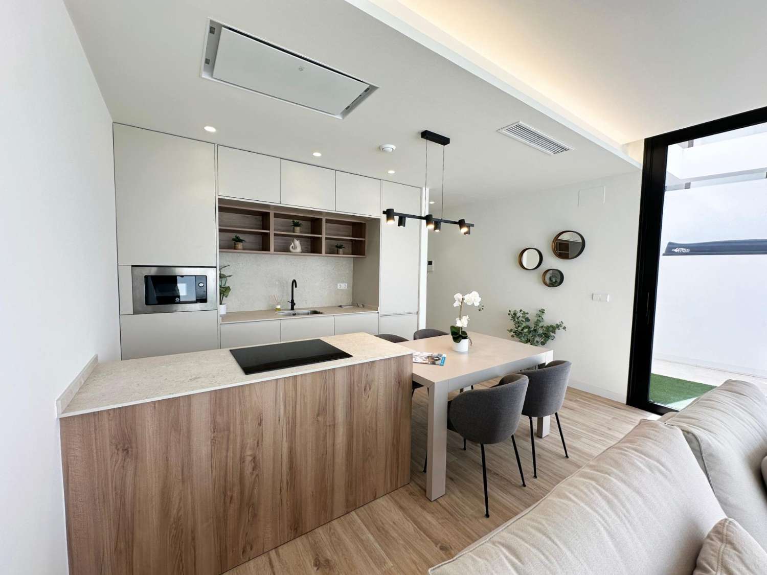 فيلا للبيع في Torre de la Horadada (Pilar de la Horadada)