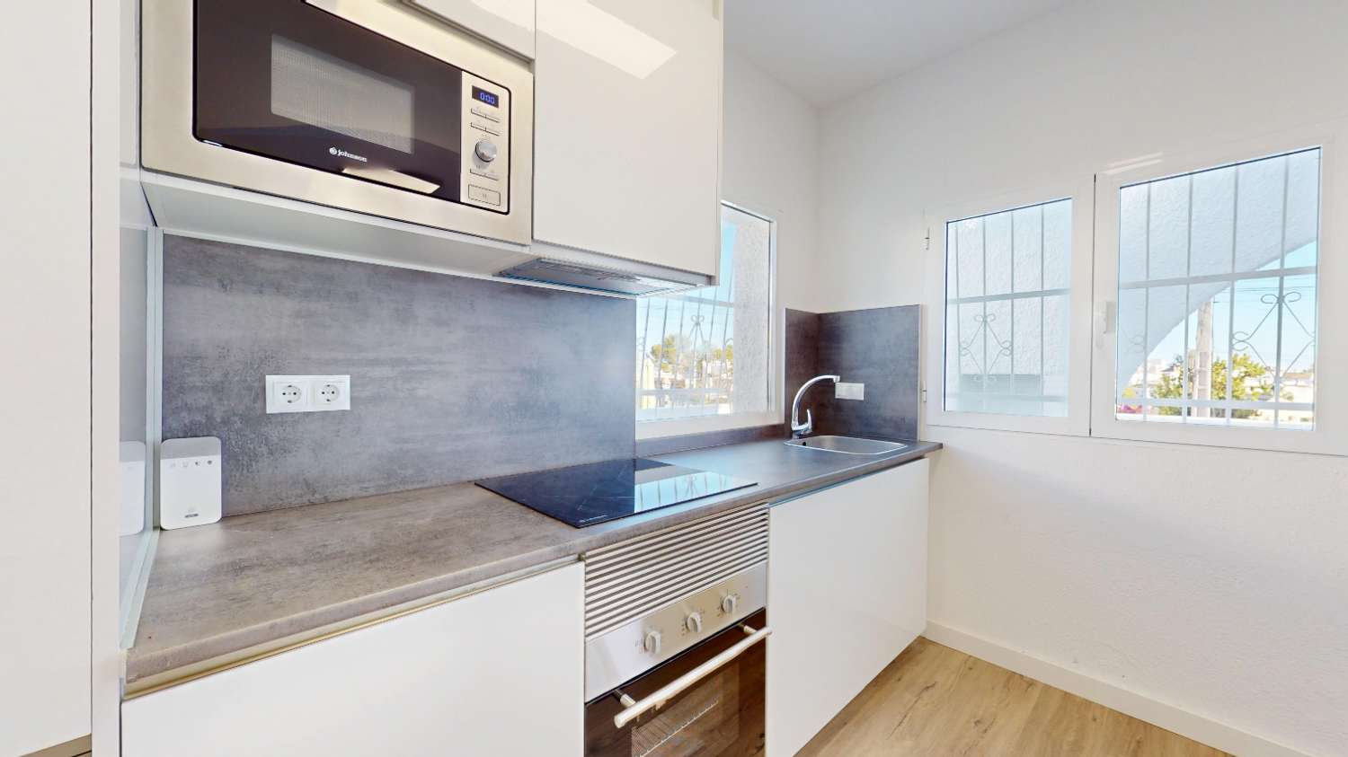 Bungalow en venta en Villamartín-Las Filipinas (Orihuela)