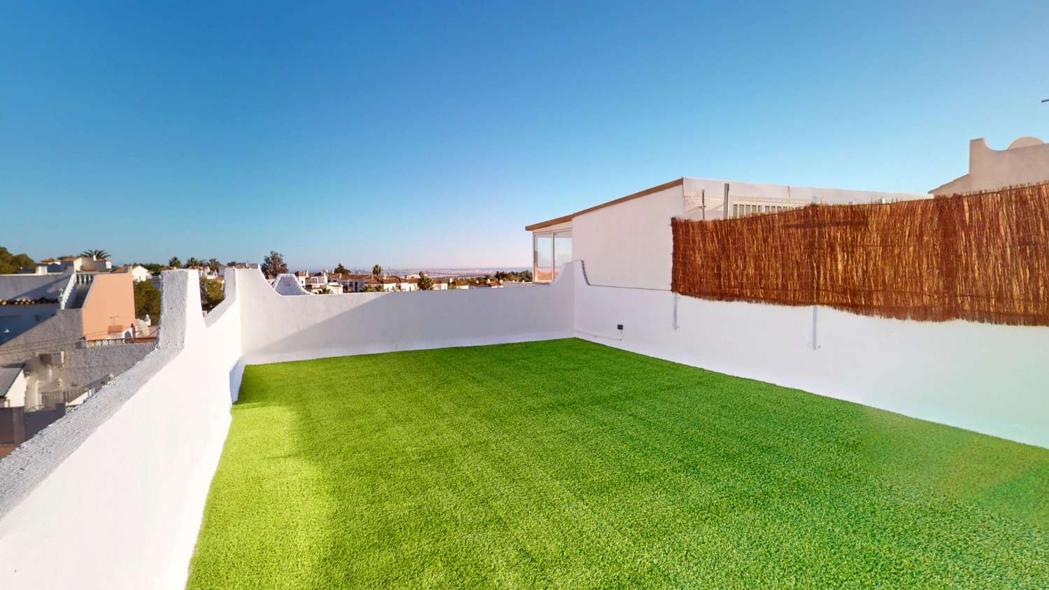 Bungalow en venta en Villamartín-Las Filipinas (Orihuela)