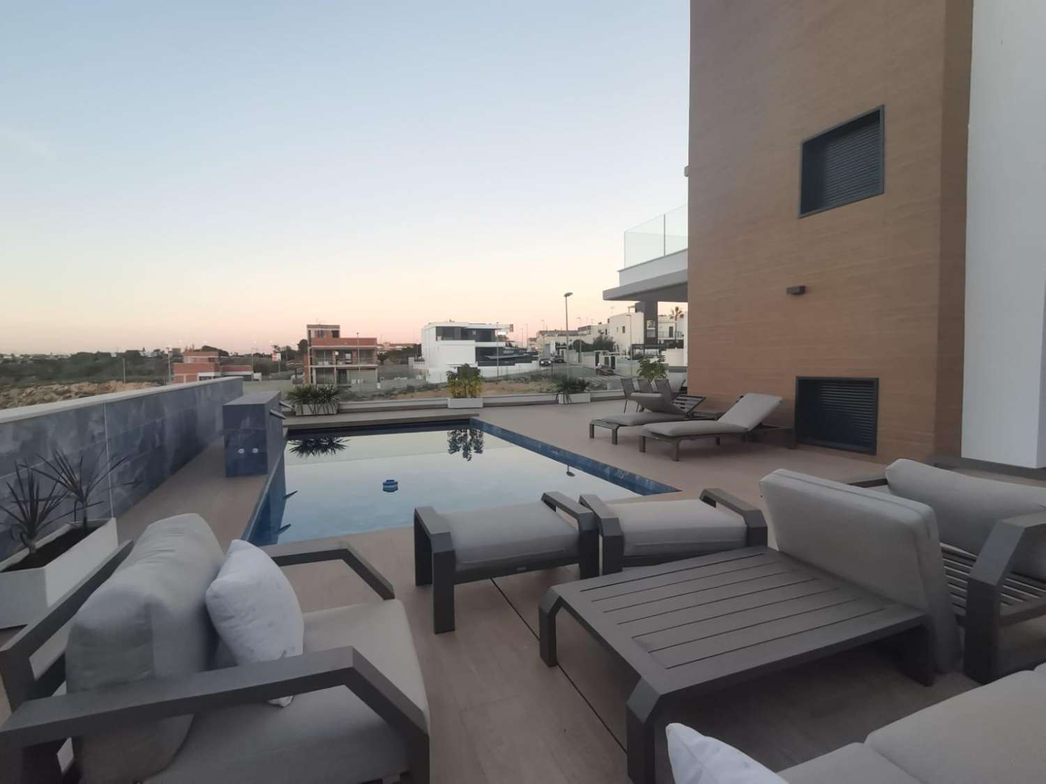 Villa en venta en Campoamor (Orihuela)