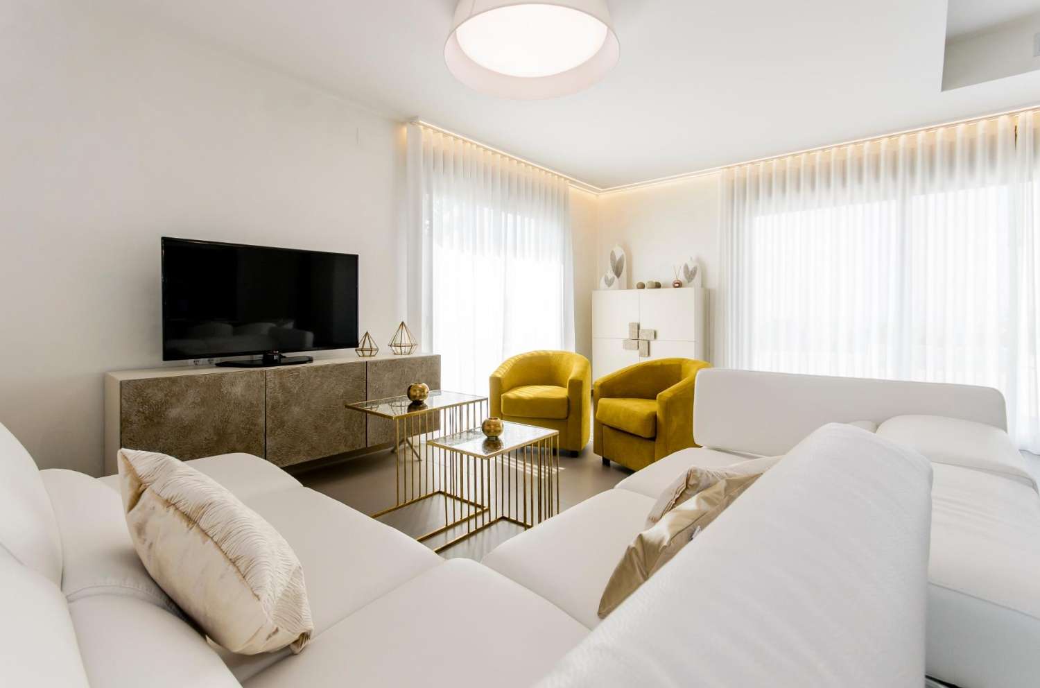 Villa en venta en Campoamor (Orihuela)