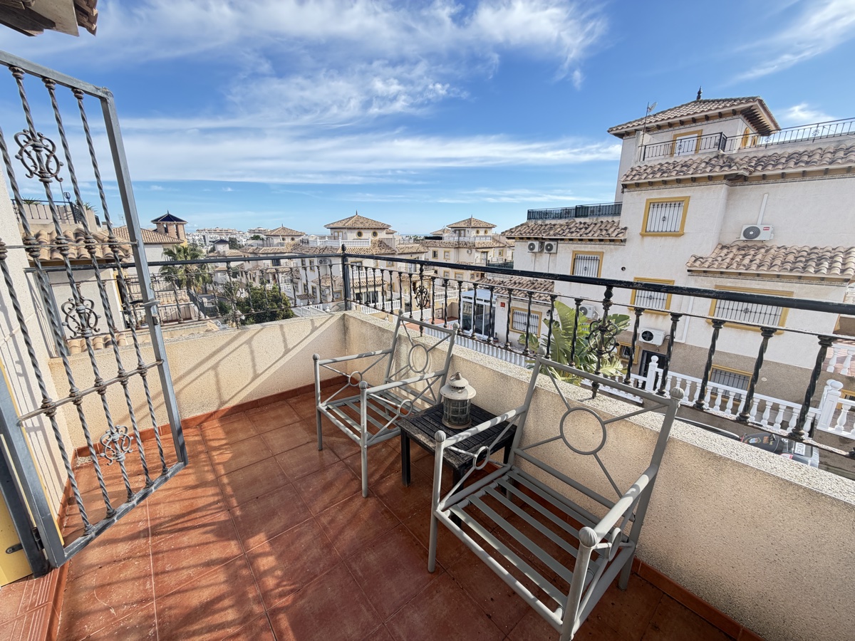 Casa en venta en Villamartín-Las Filipinas (Orihuela)