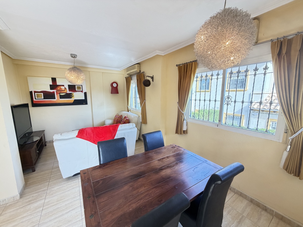 Casa en venta en Villamartín-Las Filipinas (Orihuela)