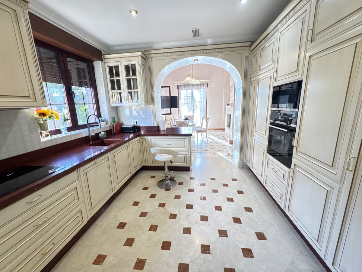 Villa en venta en Cabo Roig (Orihuela)