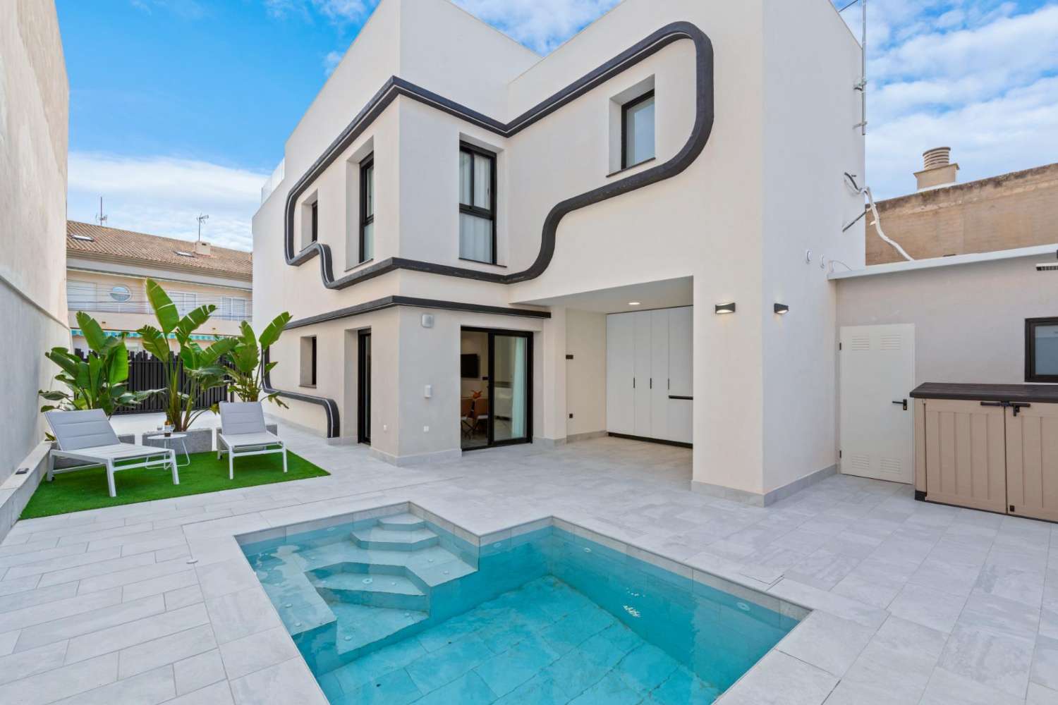 Villa frente al Mediterráneo