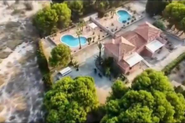Villa en venta en Alicante