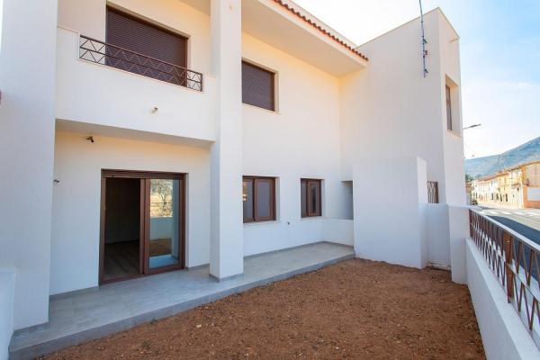 Chalet en venta en Hondón de las Nieves
