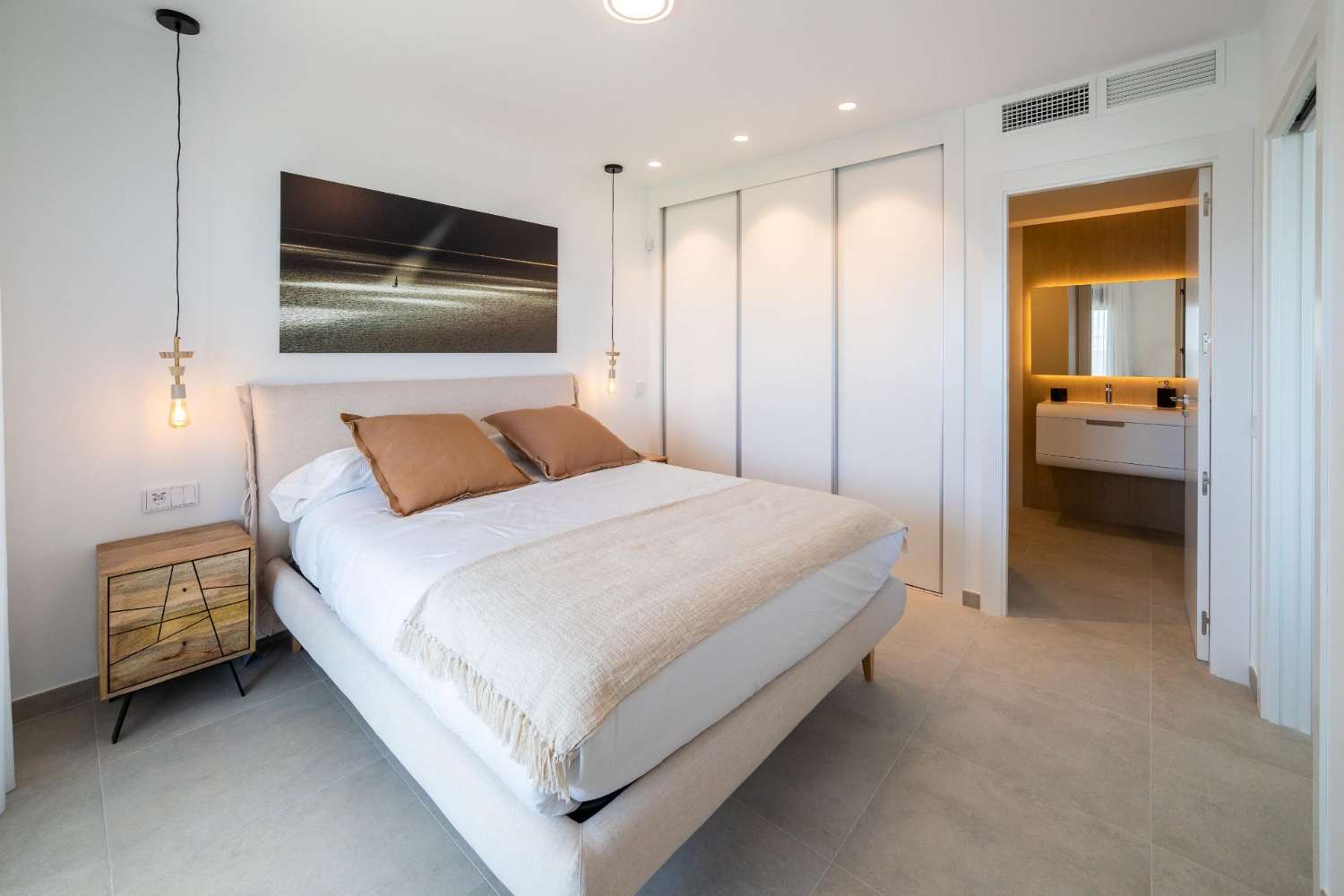 Exclusivo Apartamento en Gran Alacant: Tu Paraíso Cerca del Mar