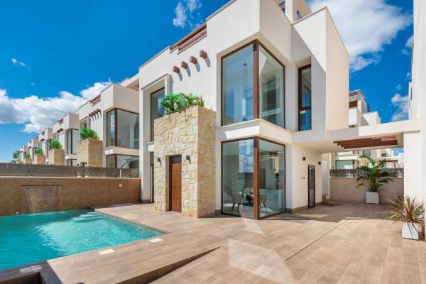 Exquisita Villa de Lujo en Los Montesinos con Piscina De...