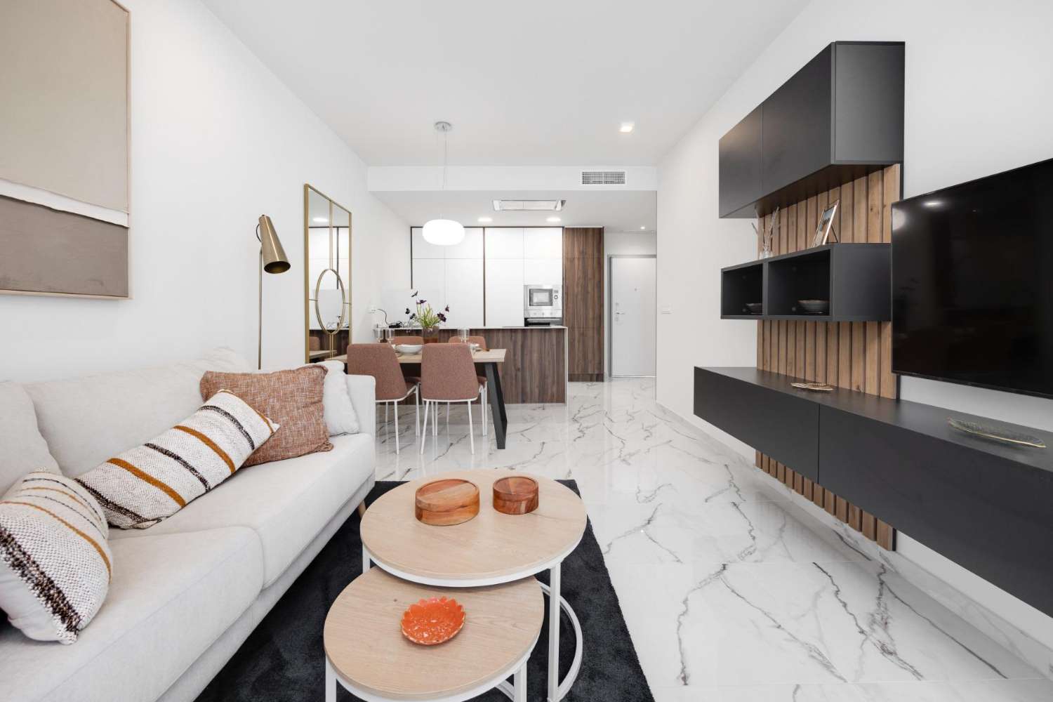 Encantador Apartamento en San Miguel de Salinas - ¡Oportunidad Única!