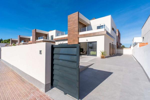 Villa en venta en Daya Nueva