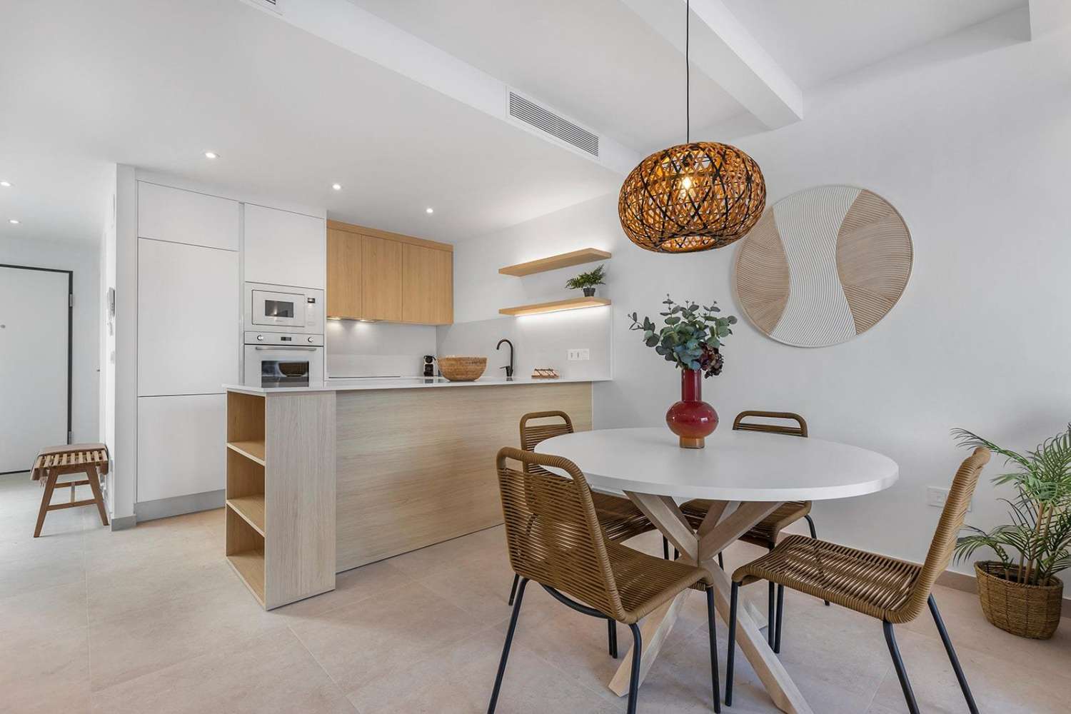 Exclusivo Bungalow con Amplio Solarium en Dolores