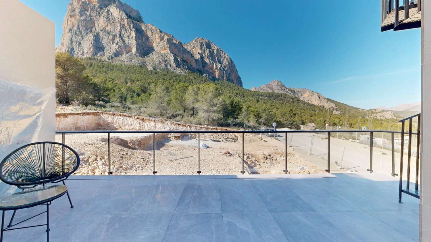 Vivienda con Piscina Propia en Polop
