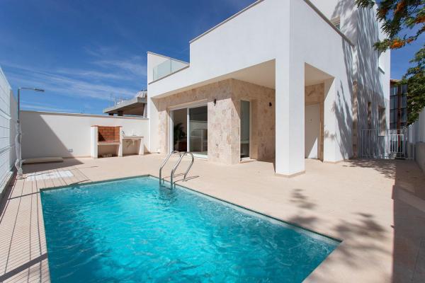 Chalet Sostenible con Piscina Privada en Hondon de las N...