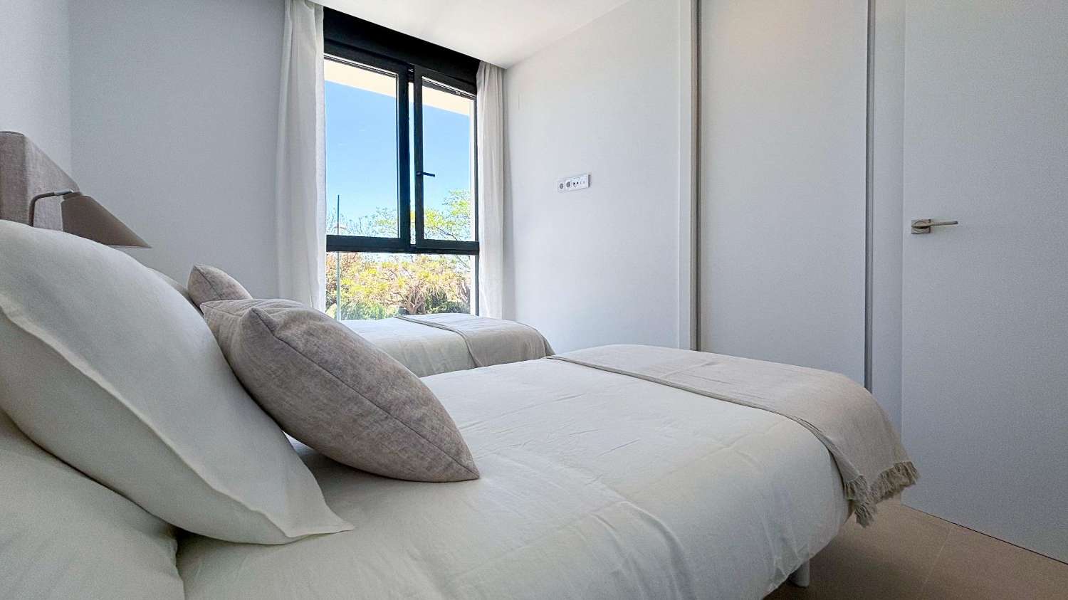 Bonita villa en el Mediterraneo, Alicante