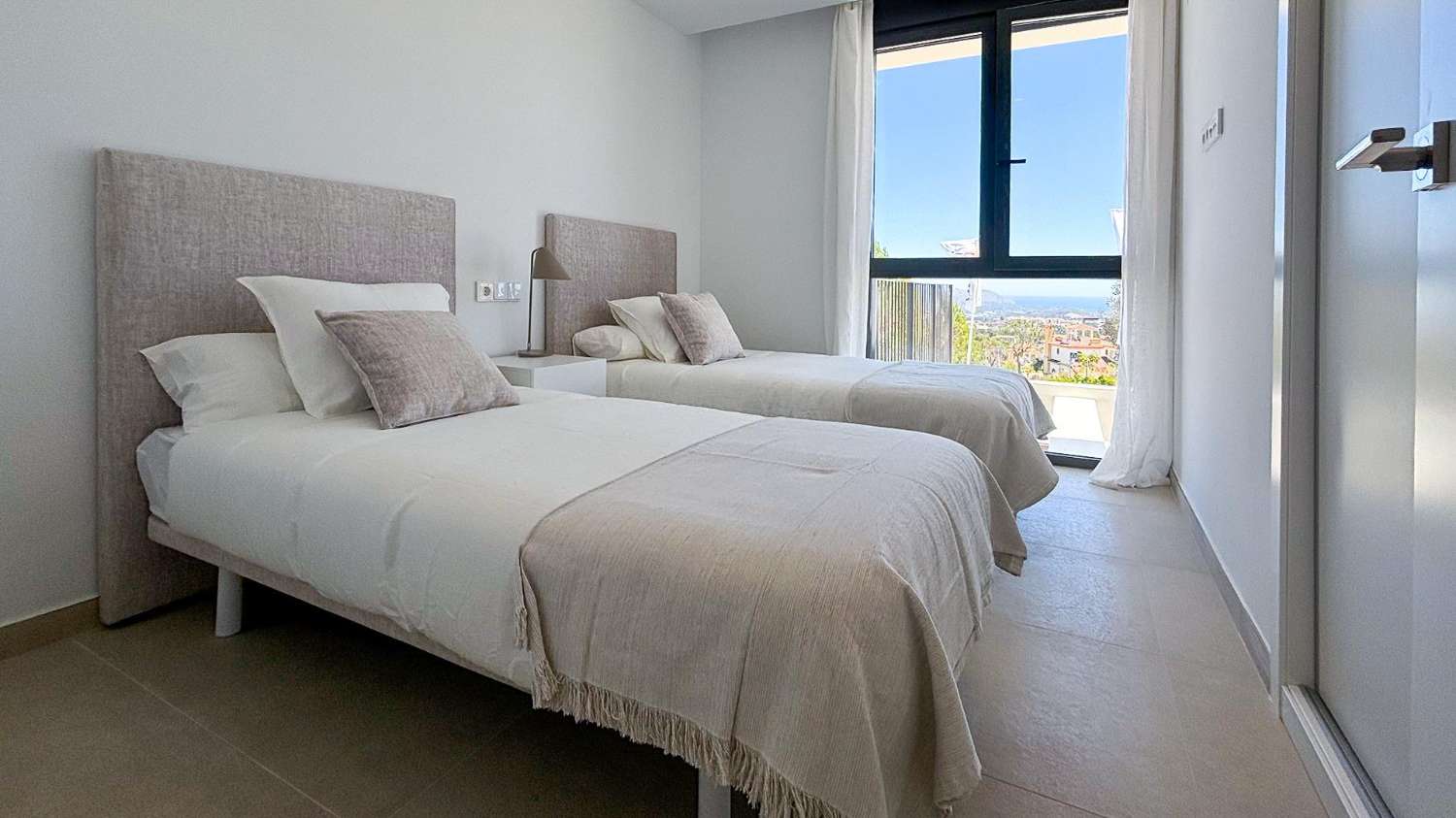 Bonita villa en el Mediterraneo, Alicante
