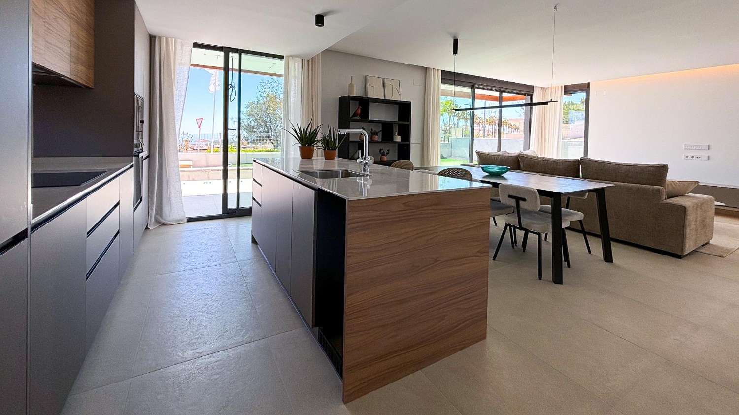 Bonita villa en el Mediterraneo, Alicante