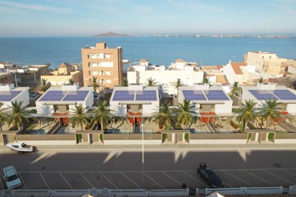 Chalets adosados ​​en Los Nietos a 100 m de la playa