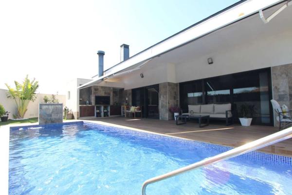 Chalet en venta en Daya Nueva