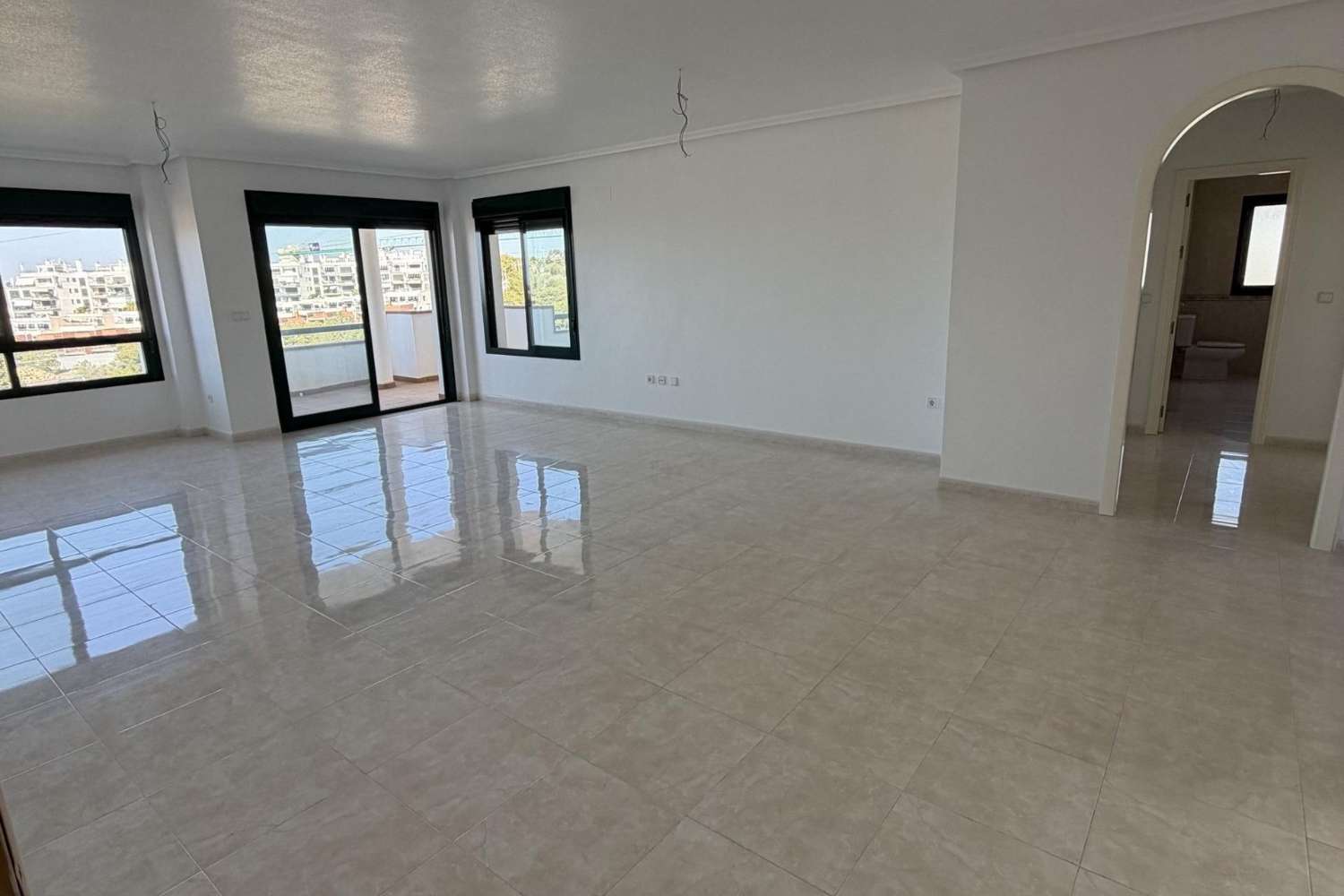 Kant-en-klare appartementen te koop in Lomas de Campoamor, Orihuela Costa