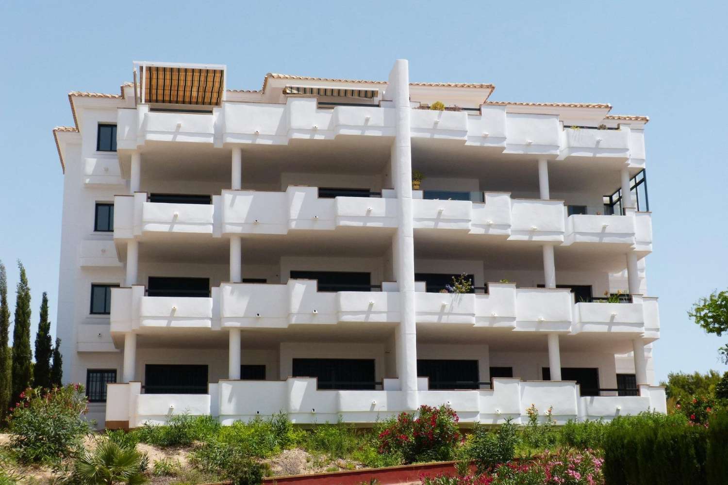 Kant-en-klare appartementen te koop in Lomas de Campoamor, Orihuela Costa