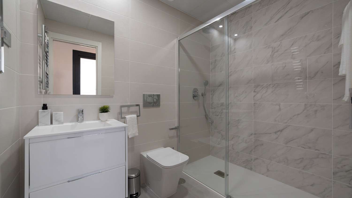 Apartamentos de obra nueva con excelentes zonas comunes en Benidorm