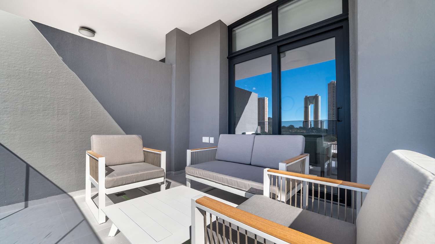 Apartamentos de obra nueva con excelentes zonas comunes en Benidorm